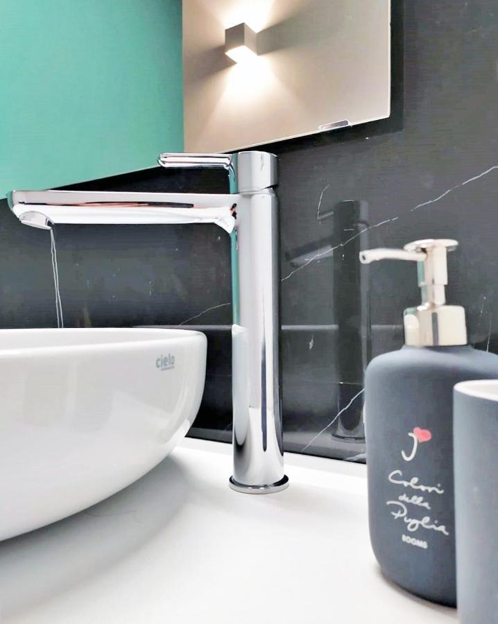 I Colori Della Puglia Rooms Трани Экстерьер фото